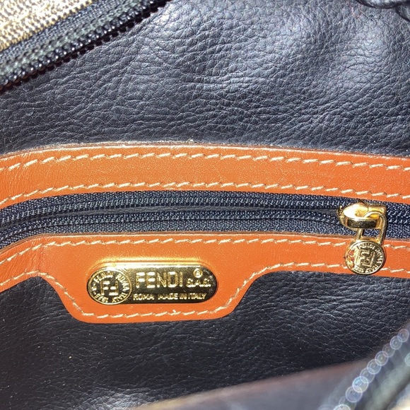 Authentic Vintage Fendi Penguin Striped Crossbody Bag - Picture 4 of 5